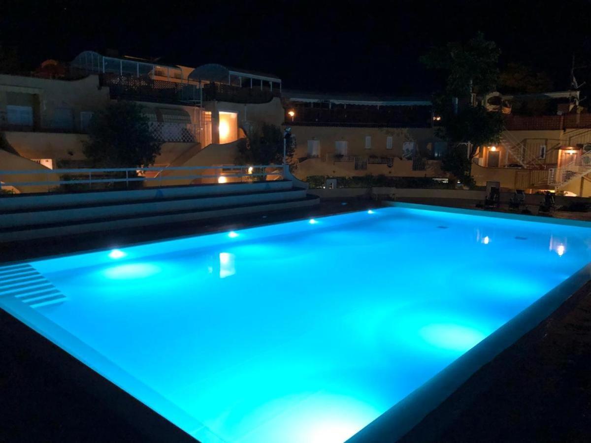 Ashur310 Residence มอนเดลโล ภายนอก รูปภาพ